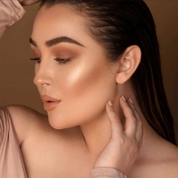 New Kenia Ontiveros blush & shine Palette‎ - Picture 7 of 8